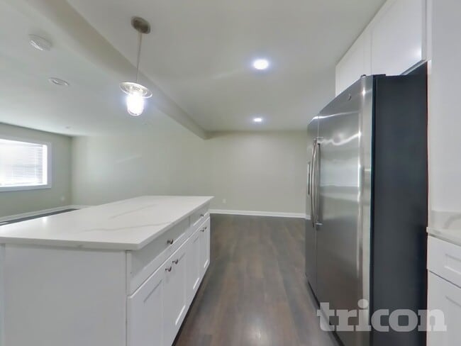 Photo - 6022 Lucente Ave