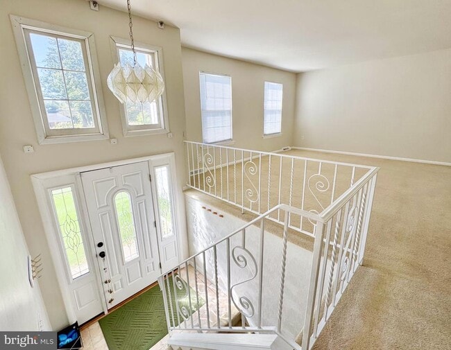 806 Wright Dr