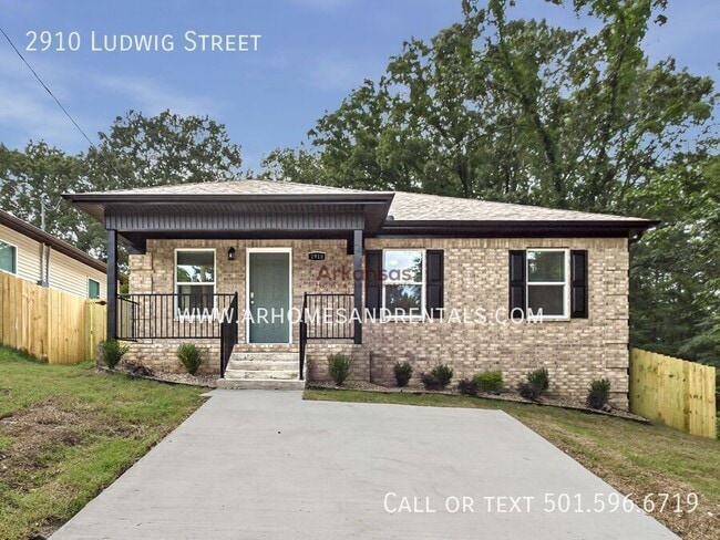 Building Photo - 2910 Ludwig St