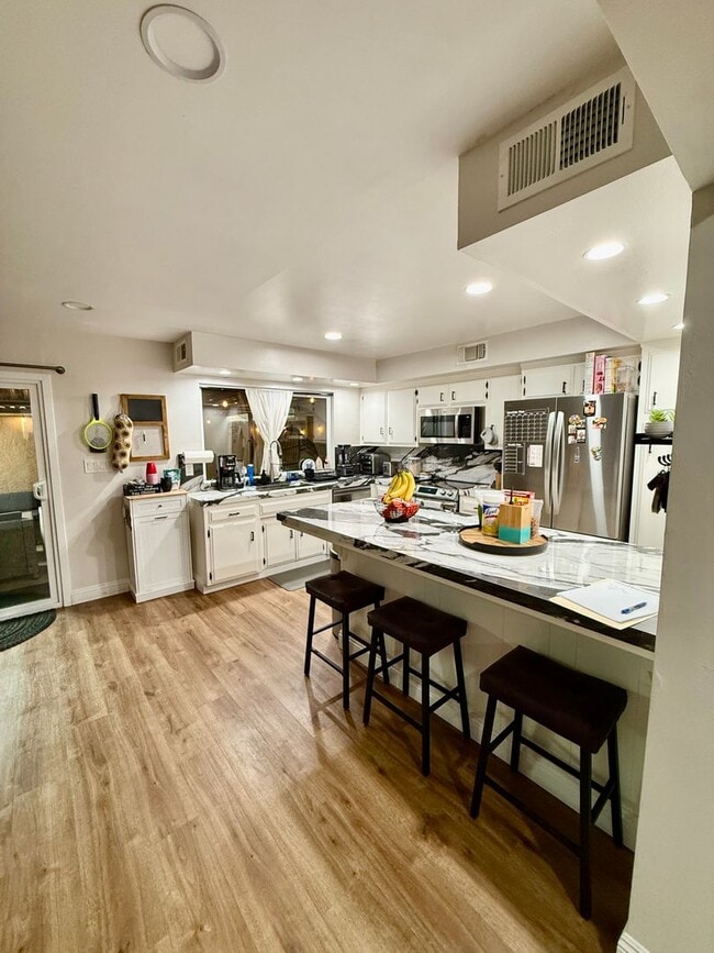 Photo - Beautifully 4-bedroom, 2.5-bathroom Condo—ready and waiting for you!