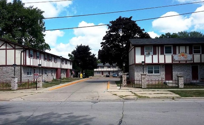 Taylor Crossing - Taylor Crossing Apartments