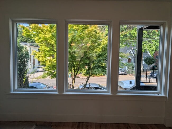 Photo - 5714 25th Ave NE