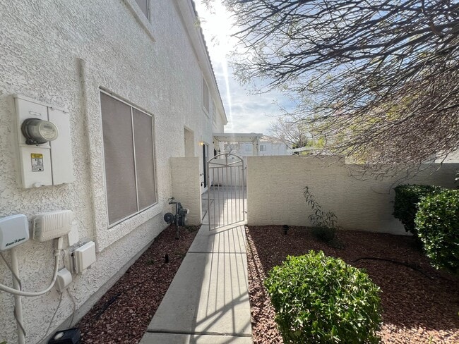 Photo - 3 bedroom, 2.5 bathroom home located in Henderson, NV!