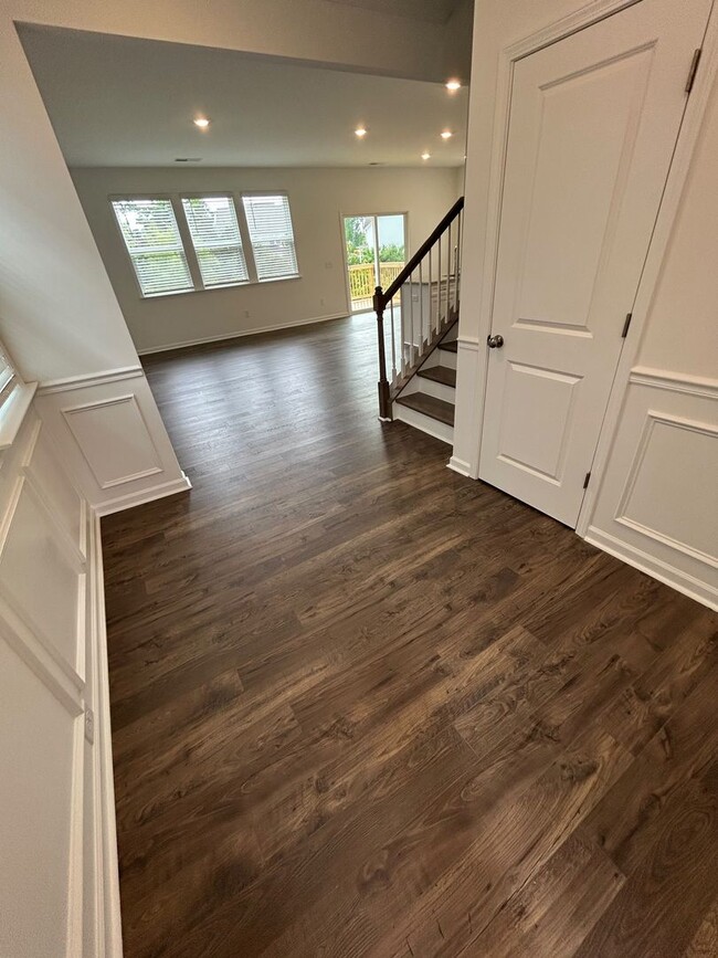 Photo - 15208 Caspian Wy