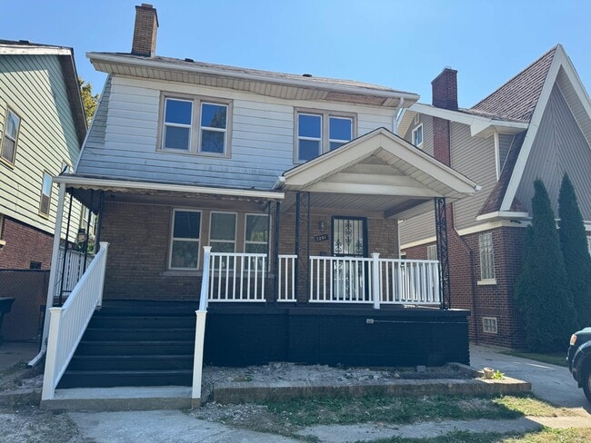 Building Photo - 3291 Burlingame St Rental