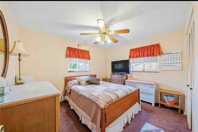 Photo - 140 Greenbriar Dr