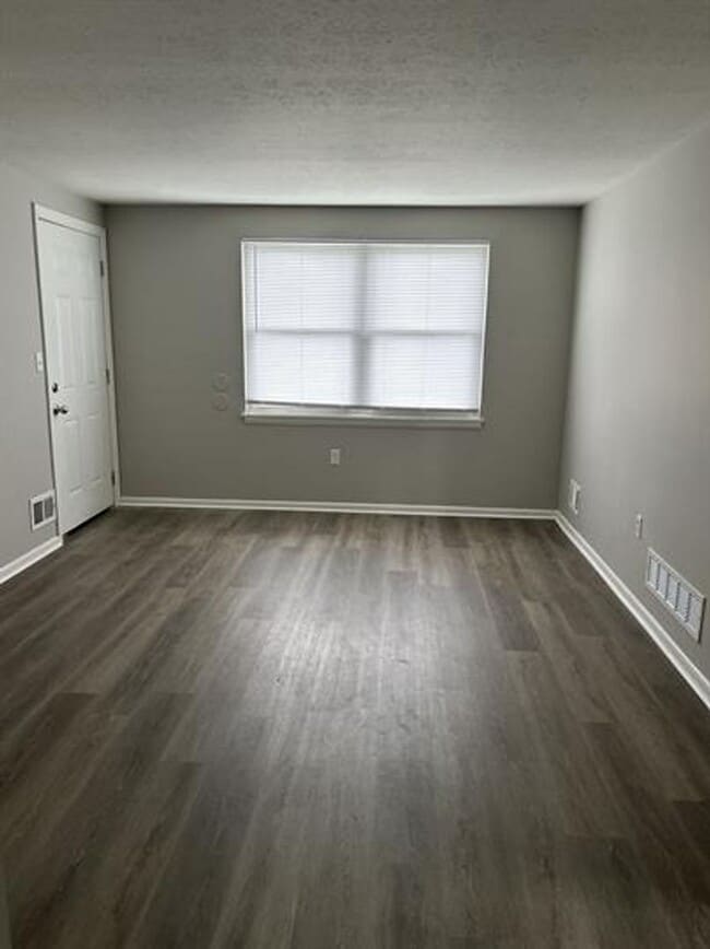 4809 Saddlebrook Ln Unit 3