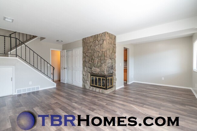 Photo - 6901 W 87th Way