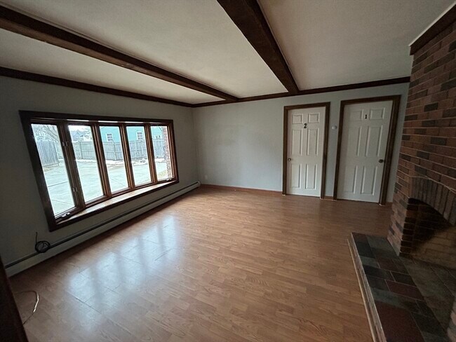 Photo - 1098 Western Ave