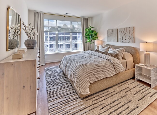 2 bdrm second bedrm