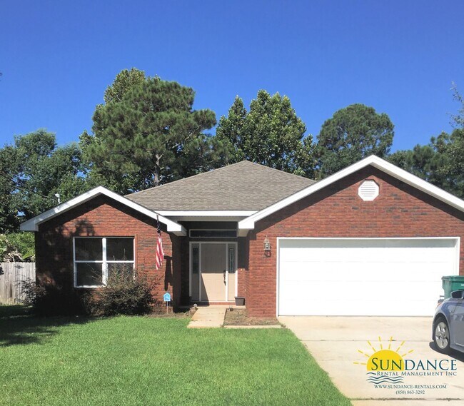 Beautiful 3 Bedroom Home in Mary Esther Rental For Rent in Mary Esther, FL