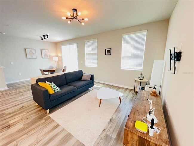 Photo - 2023 Harebell Ln