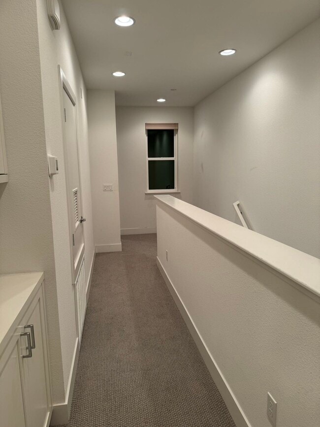 Photo - 39136 Memorial St