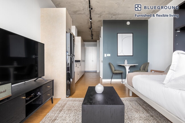 1515 N Fremont St Unit SI FL7-ID305