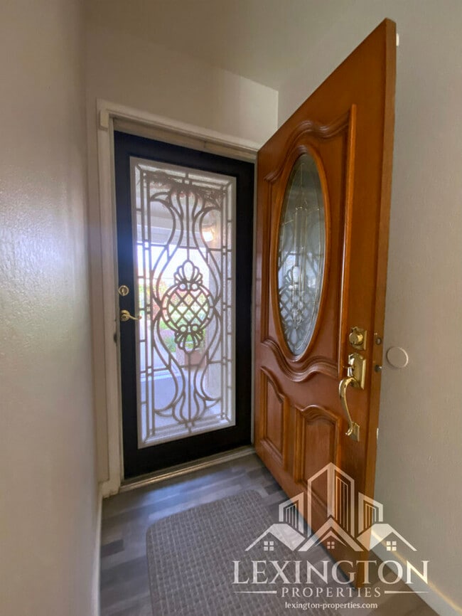 Photo - Beautiful, 3BD/2BA, Home available in Sacramento off Madison Ave. and Auburn Blvd.
