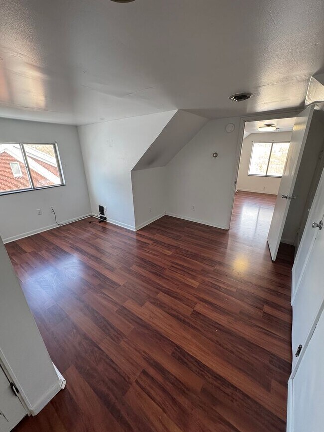 Photo - 331 Bracken Ave