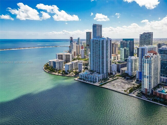 Photo - 1331 Brickell Bay Dr Unidad BL-48