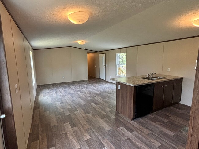 Photo - 713 Vandevender Dr