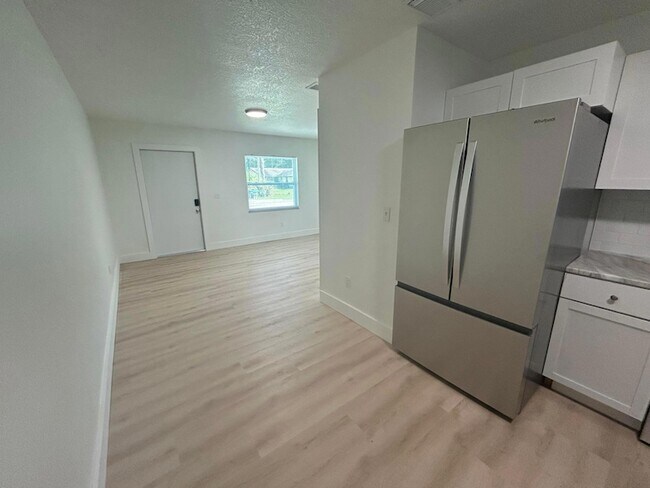 Photo - 2147 Sibley Ave