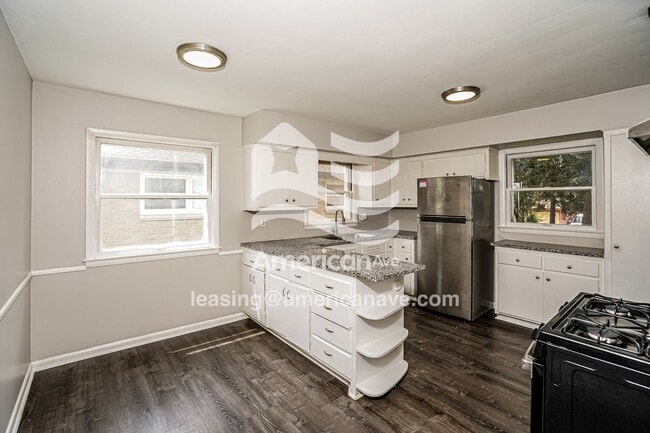Photo - 5251 N 83rd St