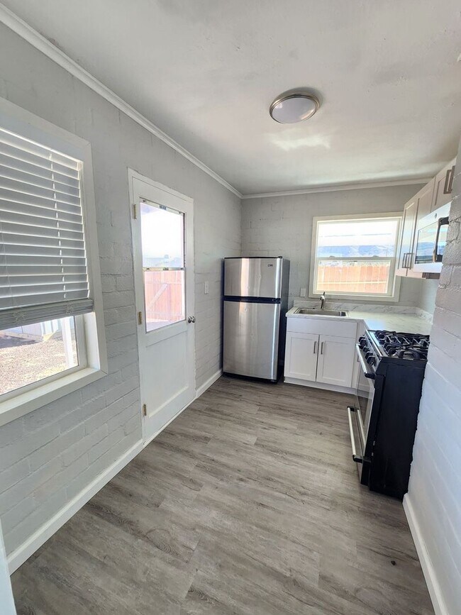 Photo - 6637 Oasis Ave Unit Oasis Ave B