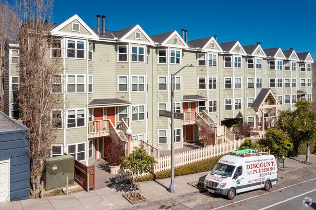 Photo - 988 Fulton St