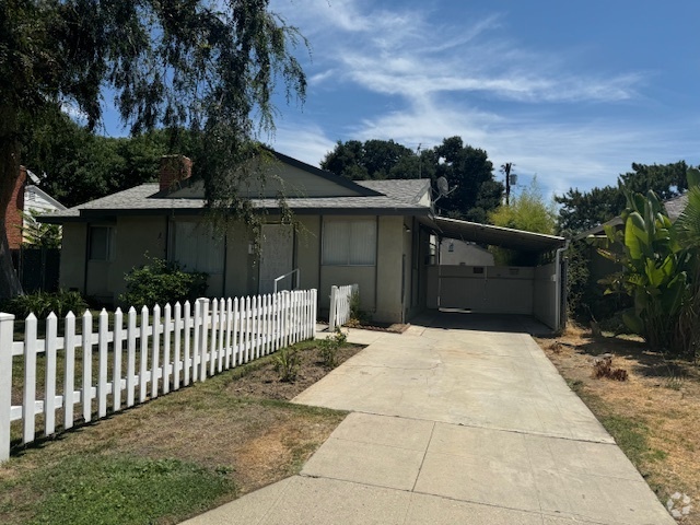 Building Photo - 6706 Murietta Ave Rental