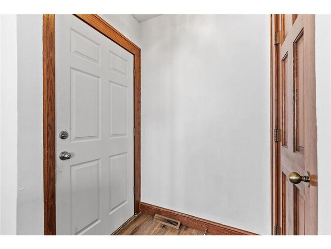 Photo - 1826 N Penn Ave Unidad 1826 Penn Ave N