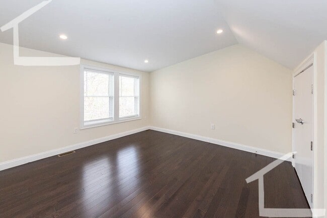 Photo - Charming 4 Bedroom