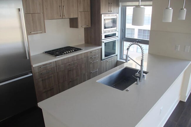 Photo - 72 Townsend St Unit 706