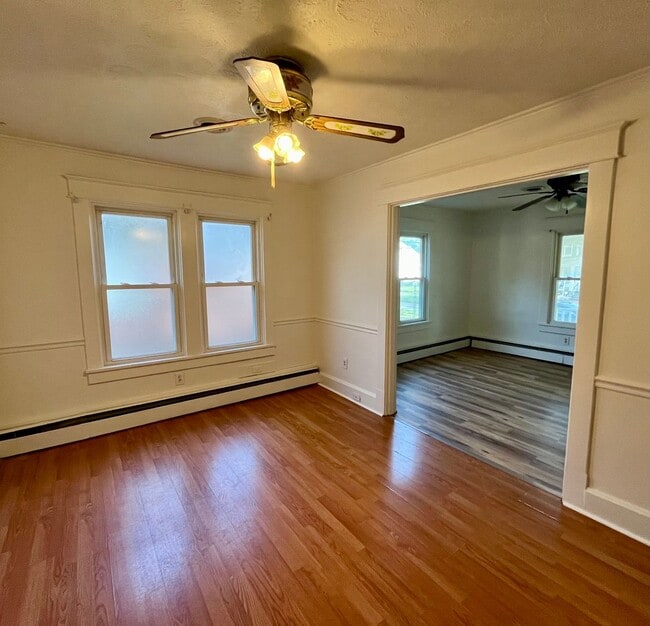 Photo - Two bedroom in Alton