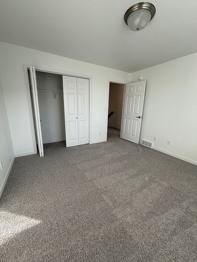 Photo - 3 Bed 3 Bath Townhome