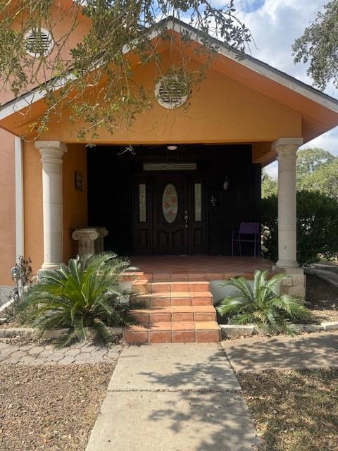 Building Photo - 600 S Pecan Ave