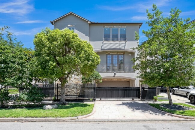 Photo - 2101 Elmen St