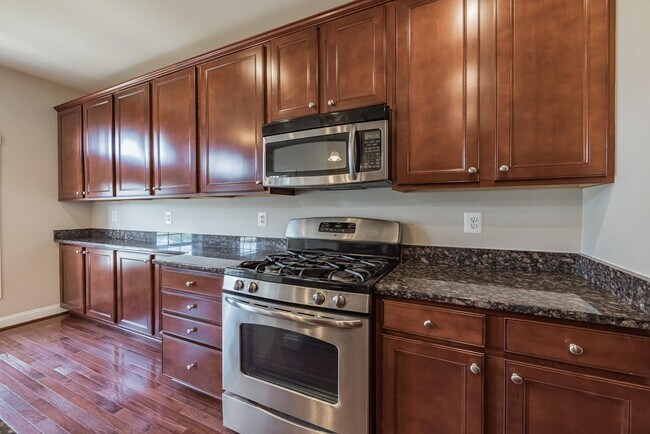 Photo - 513 Girard St