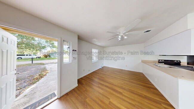266 Caroline Ave