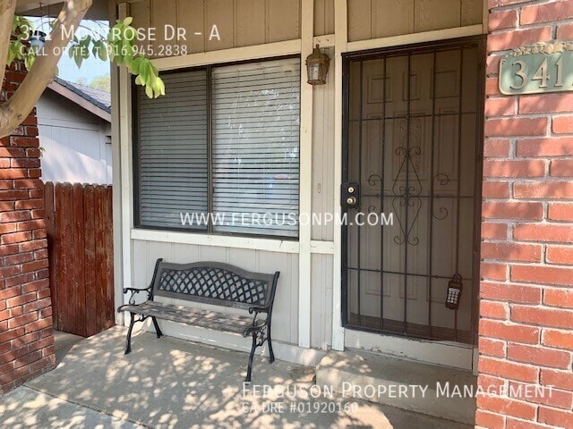 Photo - 341 Montrose Dr