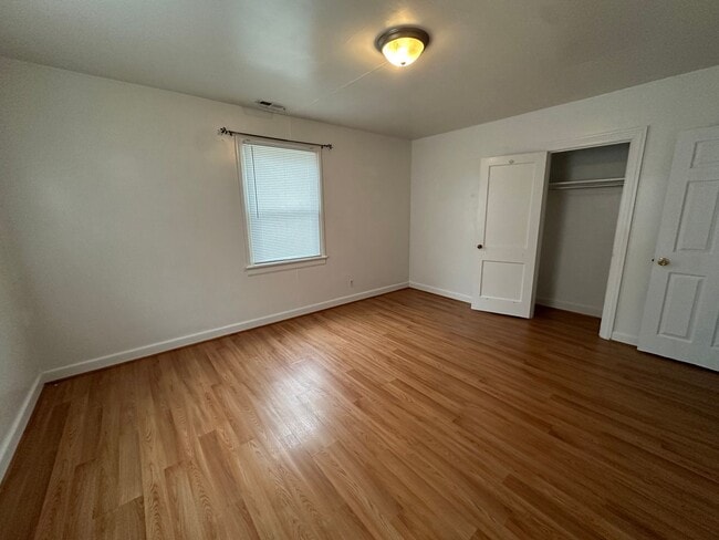 Photo - Charming 2BR/1BA Bungalow in Historic Downtown!