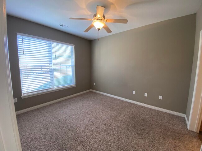 Photo - 4100 W Worley St Unit 7