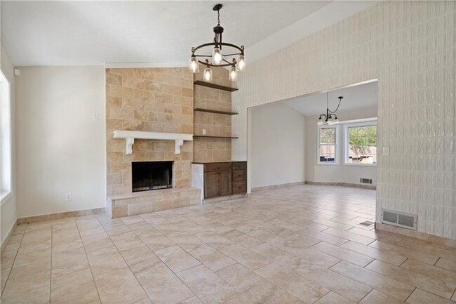 Photo - 3323 Old Oaks Rd