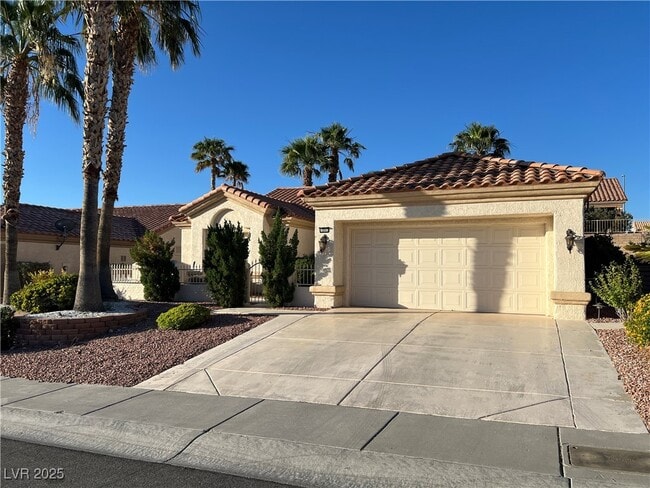 Photo - 10041 Woodhouse Dr