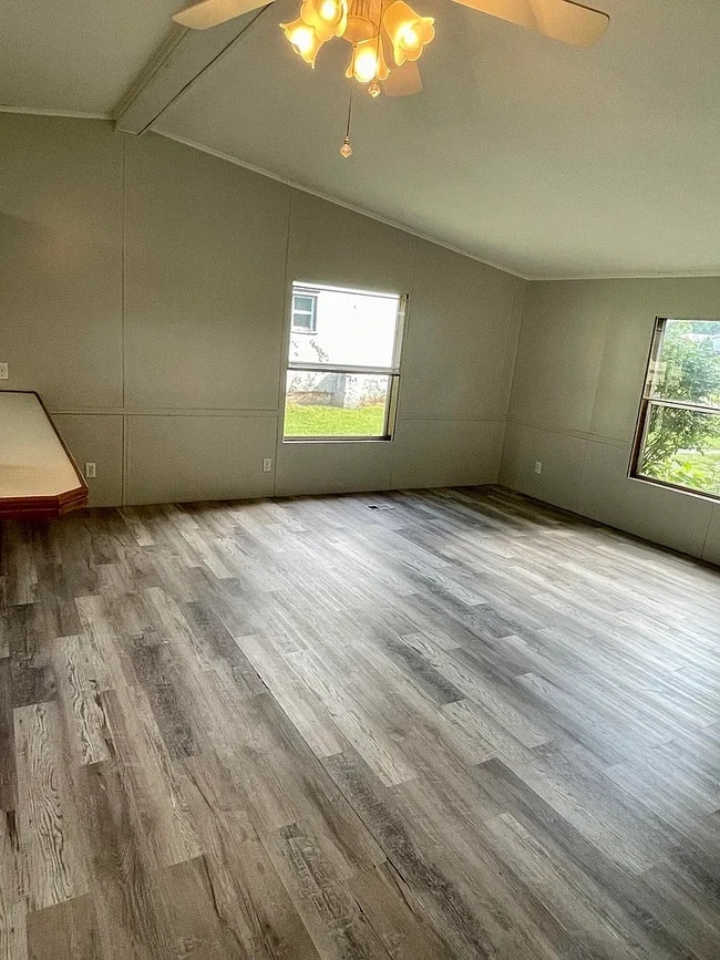 Photo - 127 Wright St