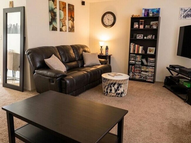 Fantastic 2 Bedroom In Loveland!