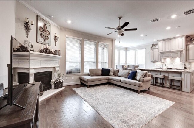 Photo - 155 Skybranch Dr
