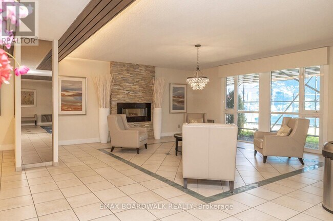 Photo - 1025 Richmond Rd