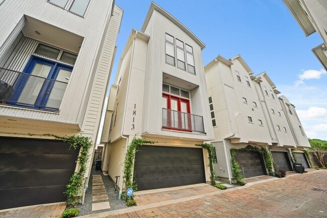 Building Photo - 1813 Dart St Rental