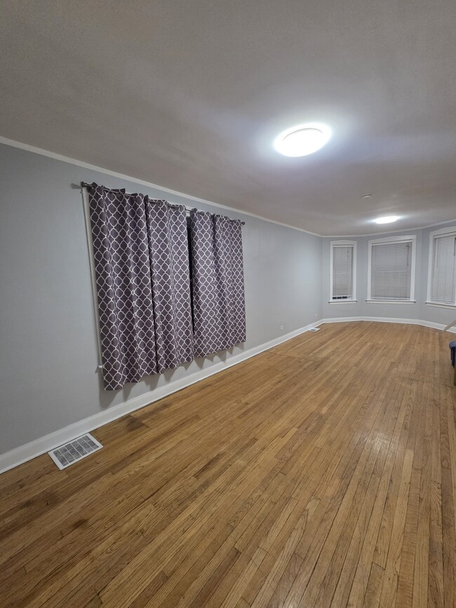 Photo - 1915 Harvey Ave Unit 1915 Berwyn