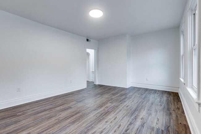 Photo - 2641 S 18th St Unit Apt 2
