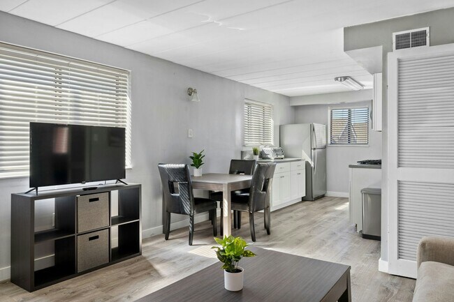 Photo - 1115 Mary Ann St Unit 1115-3