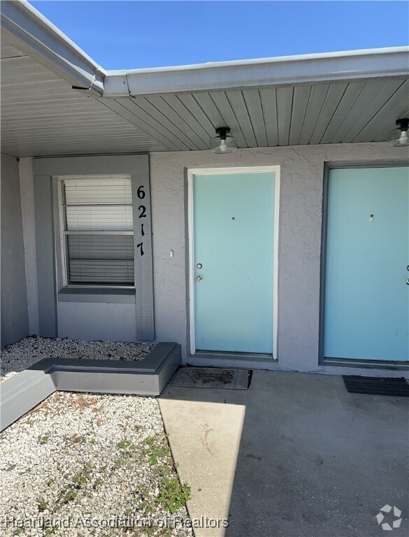 Building Photo - 6217 Candler Terrace Rental